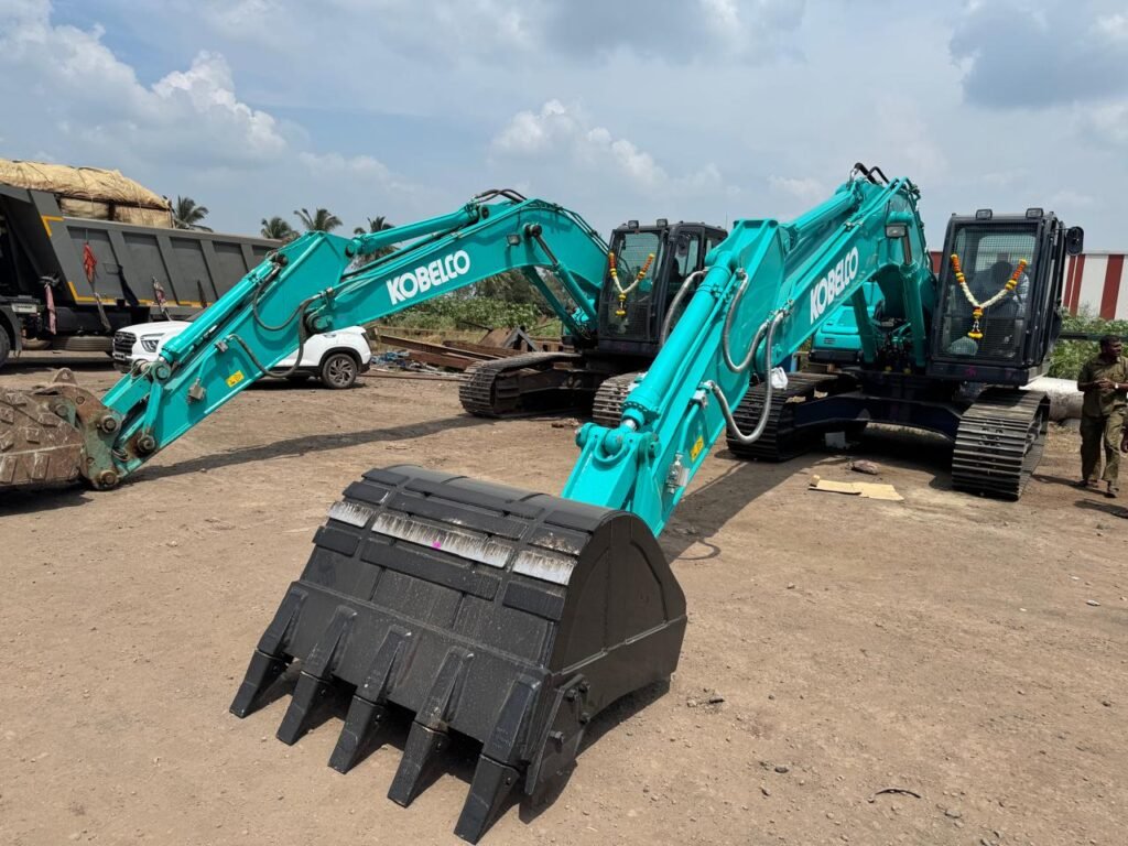 Earthmoving Machinery17